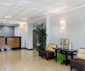 Photo 4 - Quality Inn & Suites Los Angeles Airport - LAX