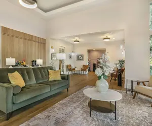 Photo 3 - University Park Inn & Suites, an Ascend Collection Hotel