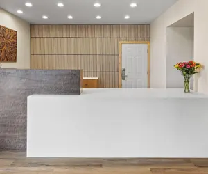 Photo 3 - University Park Inn & Suites, an Ascend Collection Hotel
