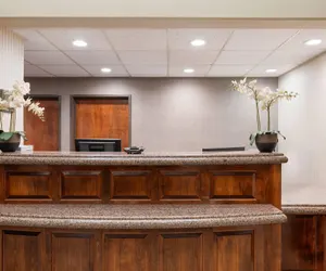 Photo 3 - Hawthorn Suites by Wyndham Napa Valley