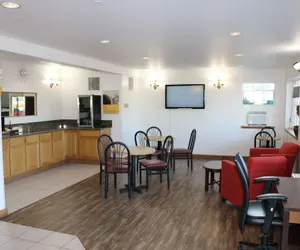 Photo 3 - Rice Hill Inn