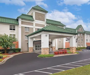 Photo 2 - Holiday Inn Express Hotel and Suites Kings Mountain by IHG