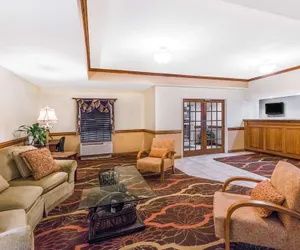 Photo 2 - Days Inn by Wyndham Shallotte