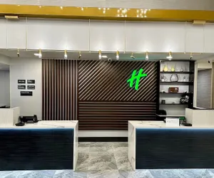 Photo 3 - Holiday Inn Kansas City Downtown by IHG