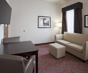 Photo 5 - Holiday Inn Express & Suites Bloomington - MPLS Arpt Area W by IHG