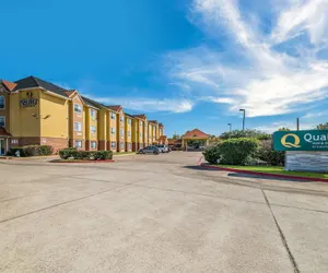 Photo 2 - Quality Inn & Suites North Mesquite I-30