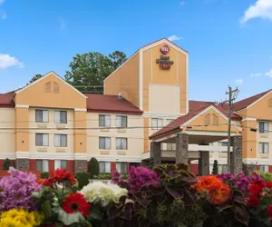 Photo 2 - Best Western Plus Huntersville Inn & Suites Near Lake Norman