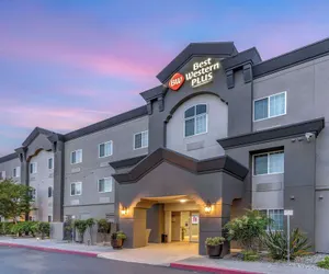 Photo 2 - Best Western Plus Vineyard Inn