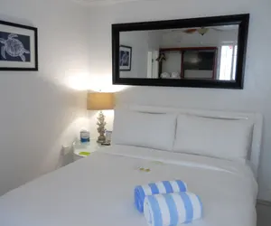 Photo 3 - Duval Inn