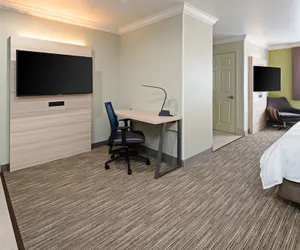 Photo 5 - Holiday Inn Express Suites Watsonville, an IHG Hotel