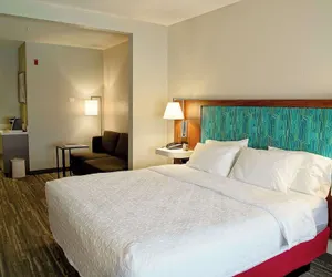 Photo 4 - Hampton Inn & Suites Cathedral City