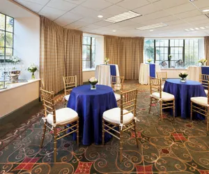 Photo 2 - Sheraton Grand Sacramento Hotel