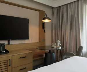 Photo 5 - Sheraton Grand Sacramento Hotel