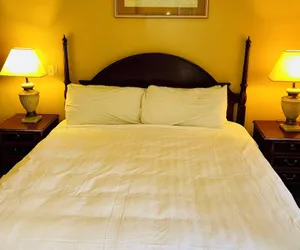 Photo 5 - Maddox Inn