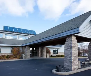 Photo 2 - AmericInn by Wyndham Monroe