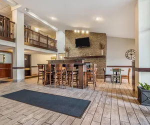 Photo 4 - Baymont by Wyndham Bloomington MSP Airport