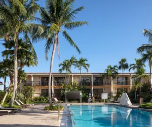 Photo 2 - Courtyard by Marriott Key West Waterfront