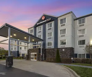 Photo 2 - Best Western Plus Nashville Airport Hotel