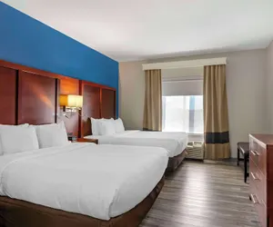 Photo 2 - Comfort Suites St Charles - St Louis
