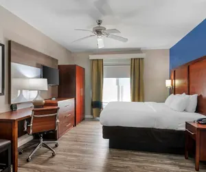 Photo 2 - Comfort Suites St Charles - St Louis