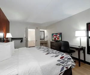 Photo 2 - Red Roof Inn Cleveland - Medina