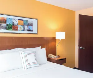 Photo 5 - Fairfield Inn and Suites By Marriott St Charles