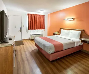 Photo 5 - Motel 6 Dayton, OH - Englewood