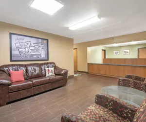 Photo 4 - Four Seasons Inn