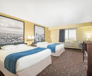 Photo 5 - Four Seasons Inn