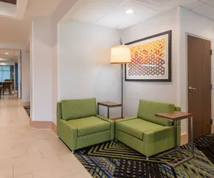 Photo 5 - Holiday Inn Express & Suites Columbia-I-26 @ Harbison Blvd, an IHG Hotel