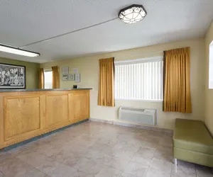 Photo 3 - Super 8 by Wyndham Ridgecrest
