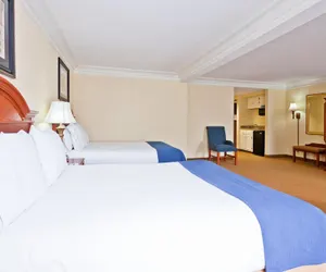 Photo 4 - Holiday Inn Express Ringgold by IHG