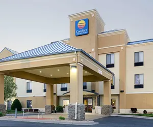 Photo 2 - Comfort Inn & Suites