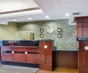 Photo 5 - Comfort Inn & Suites