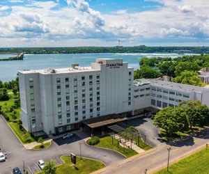 Photo 2 - DoubleTree by Hilton Hotel Niagara Falls New York