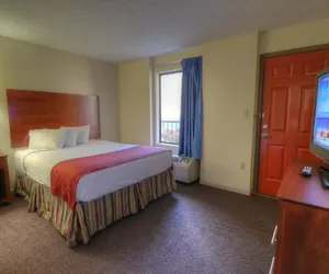 Photo 5 - Days Inn By Wyndham Pigeon Forge South