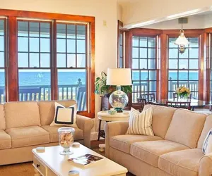 Photo 3 - Elizabeth Pointe Lodge
