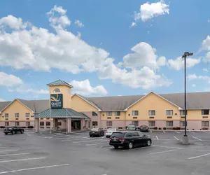 Photo 2 - Quality Inn & Suites Lebanon I-65