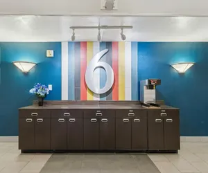 Photo 5 - Motel 6 Piscataway, NJ