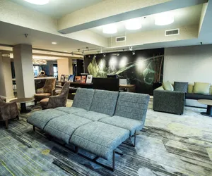 Photo 3 - Courtyard by Marriott Nashville at Opryland