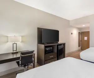 Photo 5 - Best Western Plus Madison