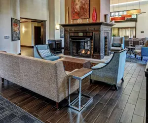 Photo 3 - Hampton Inn & Suites Nashville-Vanderbilt-Elliston Place