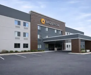 Photo 2 - La Quinta Inn & Suites by Wyndham Stevens Point