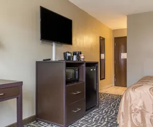 Photo 5 - Quality Inn Lamar