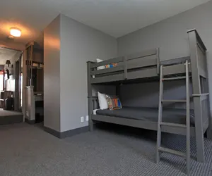 Photo 4 - Vintage Block Inn & Suites