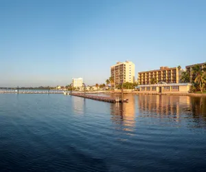 Photo 2 - Best Western Fort Myers Waterfront