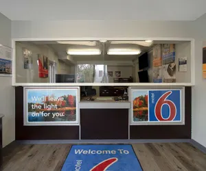 Photo 4 - Motel 6 Merrillville, IN