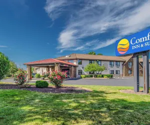 Photo 2 - Comfort Inn & Suites
