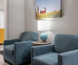 Photo 5 - Baymont by Wyndham Davenport