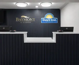 Photo 3 - Baymont by Wyndham Davenport